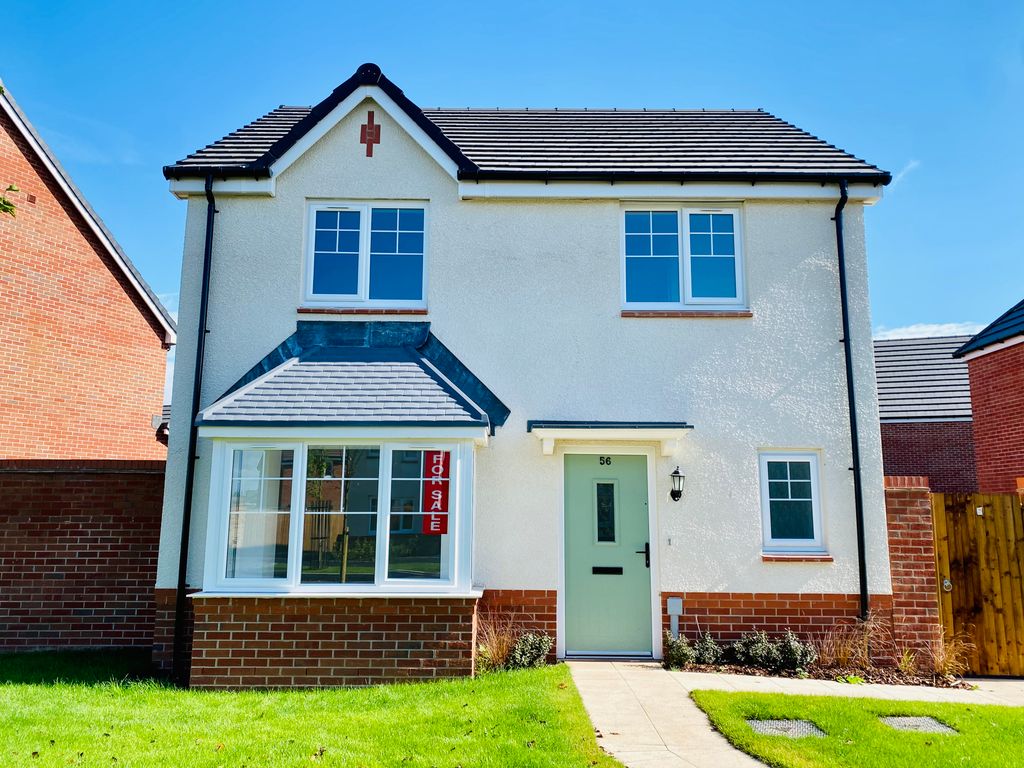 New home, 3 bed detached house for sale in Locke Gardens, Llanwern NP19, £309,995