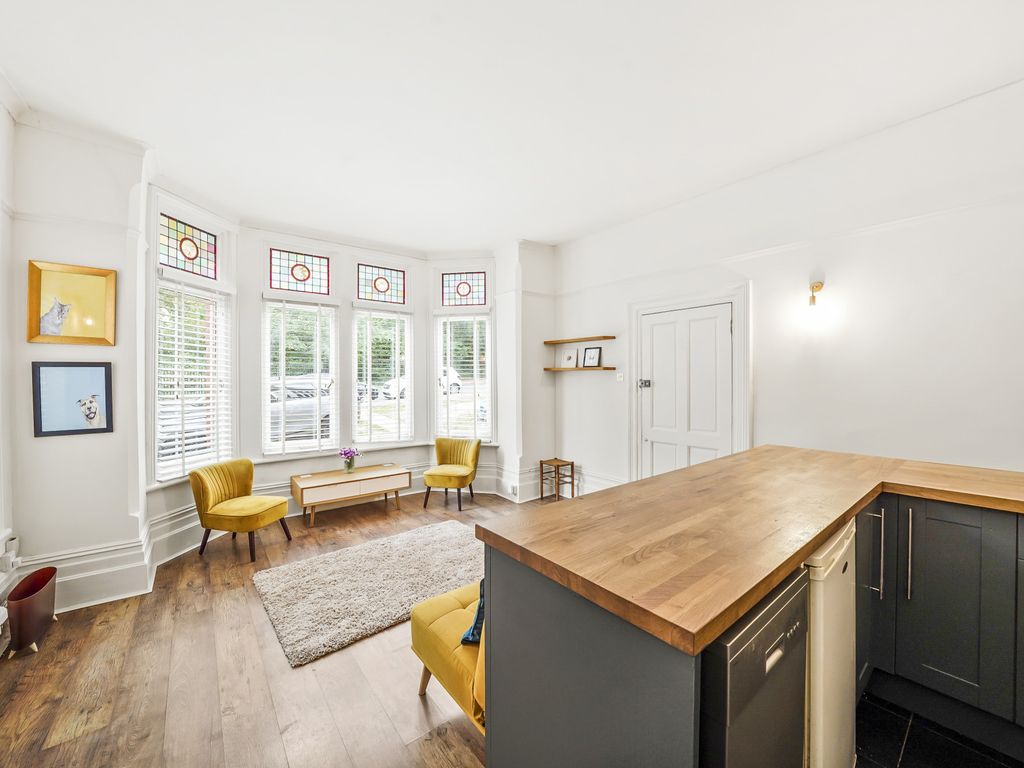 1 bed flat for sale in Auckland Road, London SE19, £375,000
