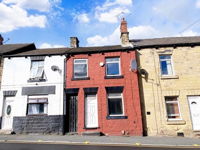 4 bed property to rent in Dodworth Road, Barnsley S70, £800 pcm