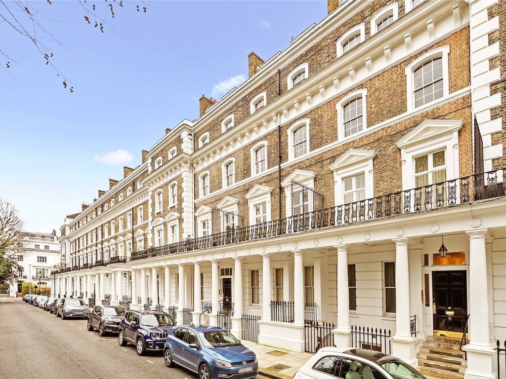 4 bed flat for sale in Onslow Square, The Bromptons SW7, £3,750,000