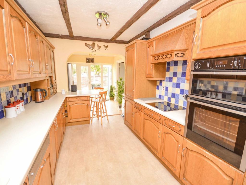 5 bed detached house for sale in Northumberland Avenue, Margate, Kent CT9, £650,000