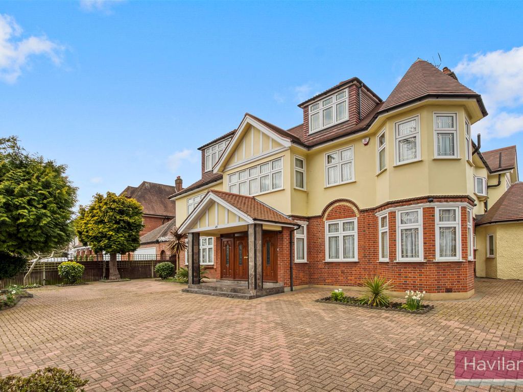 7 bed detached house for sale in Broad Walk, Winchmore Hill N21, £3,850,000