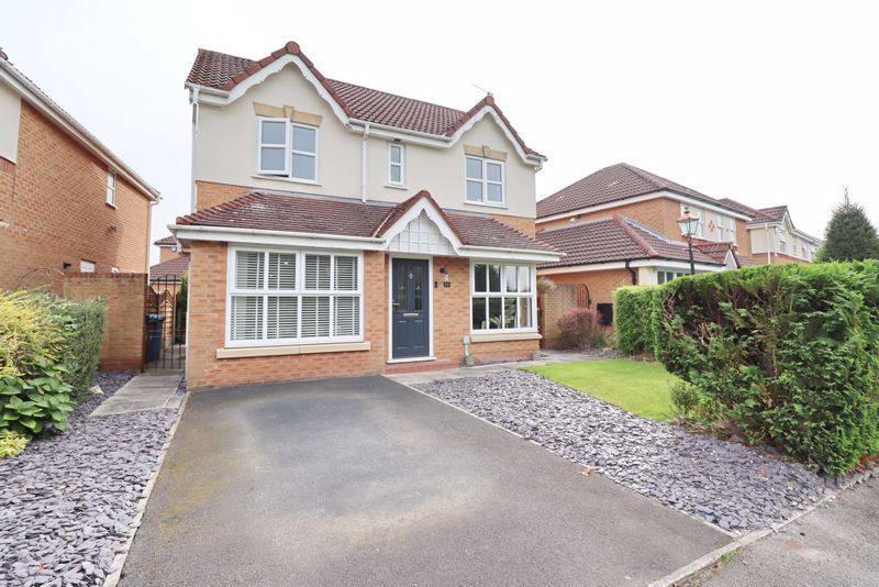 4 bed detached house for sale in Ellerbeck Crescent, Worsley, Manchester M28, £435,000
