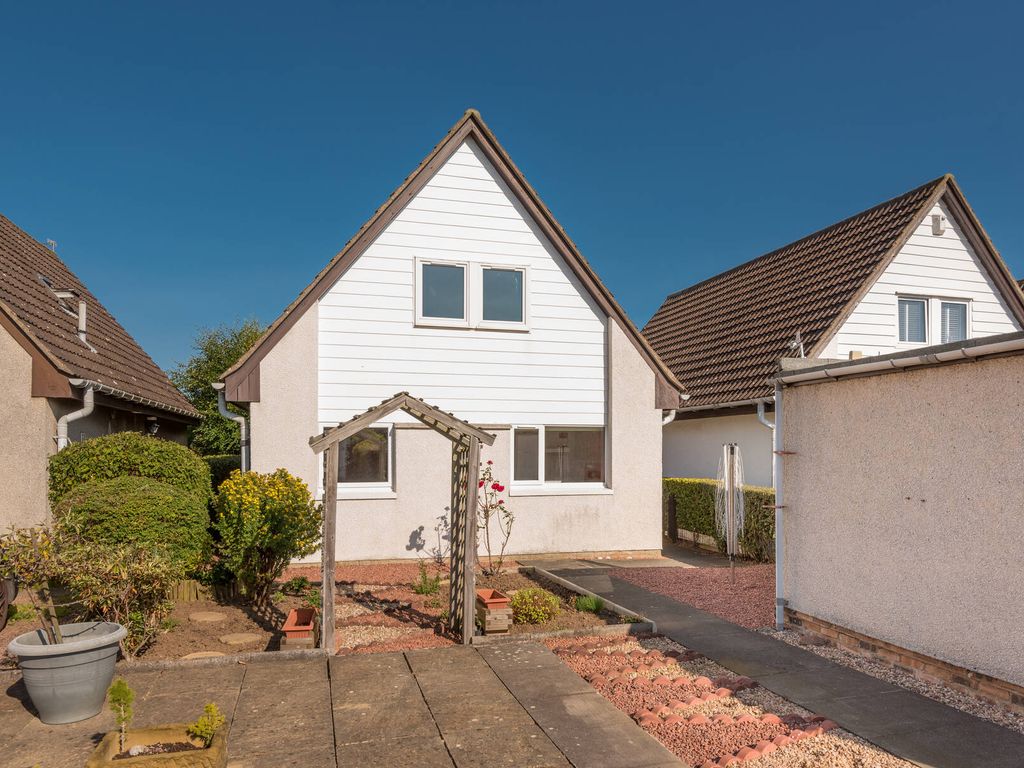 4 bed detached house for sale in 11 Green Apron Park, North Berwick EH39, £345,000