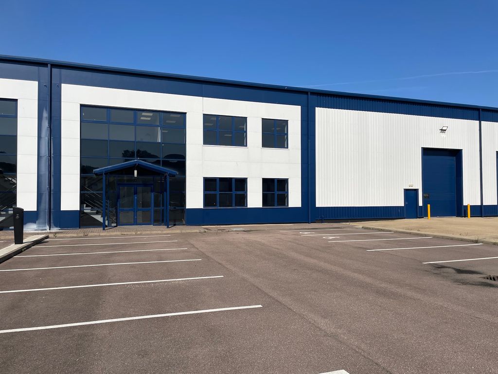 Industrial to let in Unit 2, Sovereign Park, Laporte Way, Luton LU4, £176,250 pa