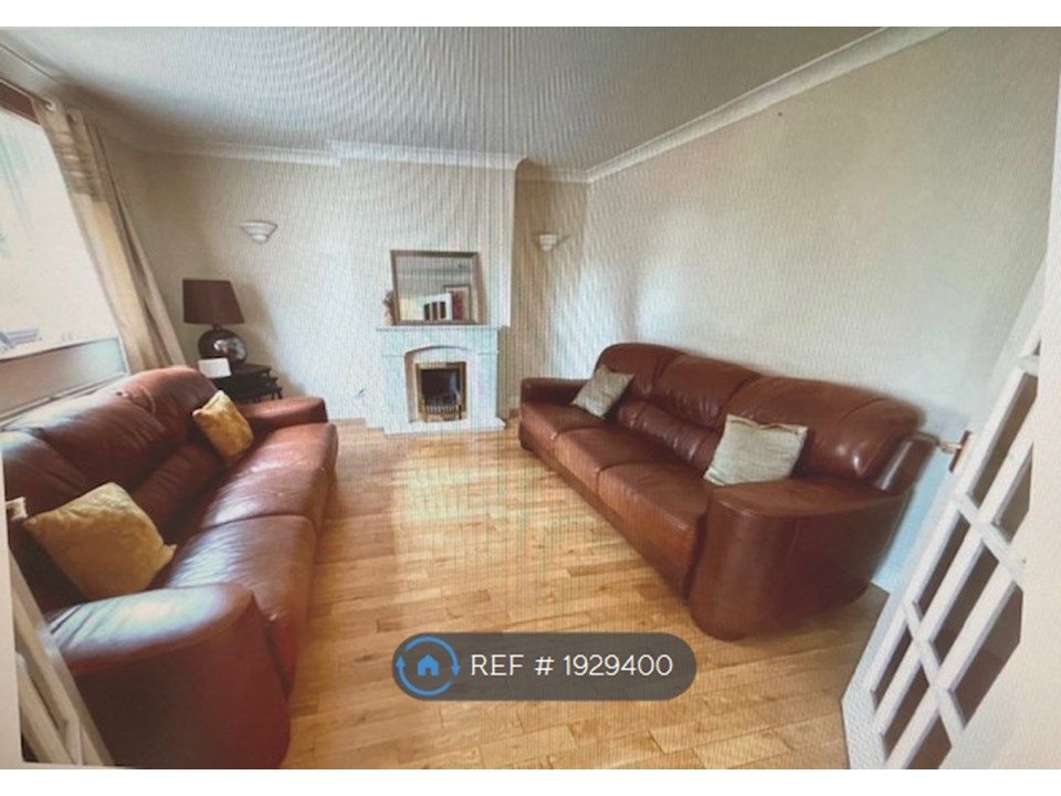 3 bed semi-detached house to rent in Dunottar Avenue, Coatbridge ML5, £1,150 pcm
