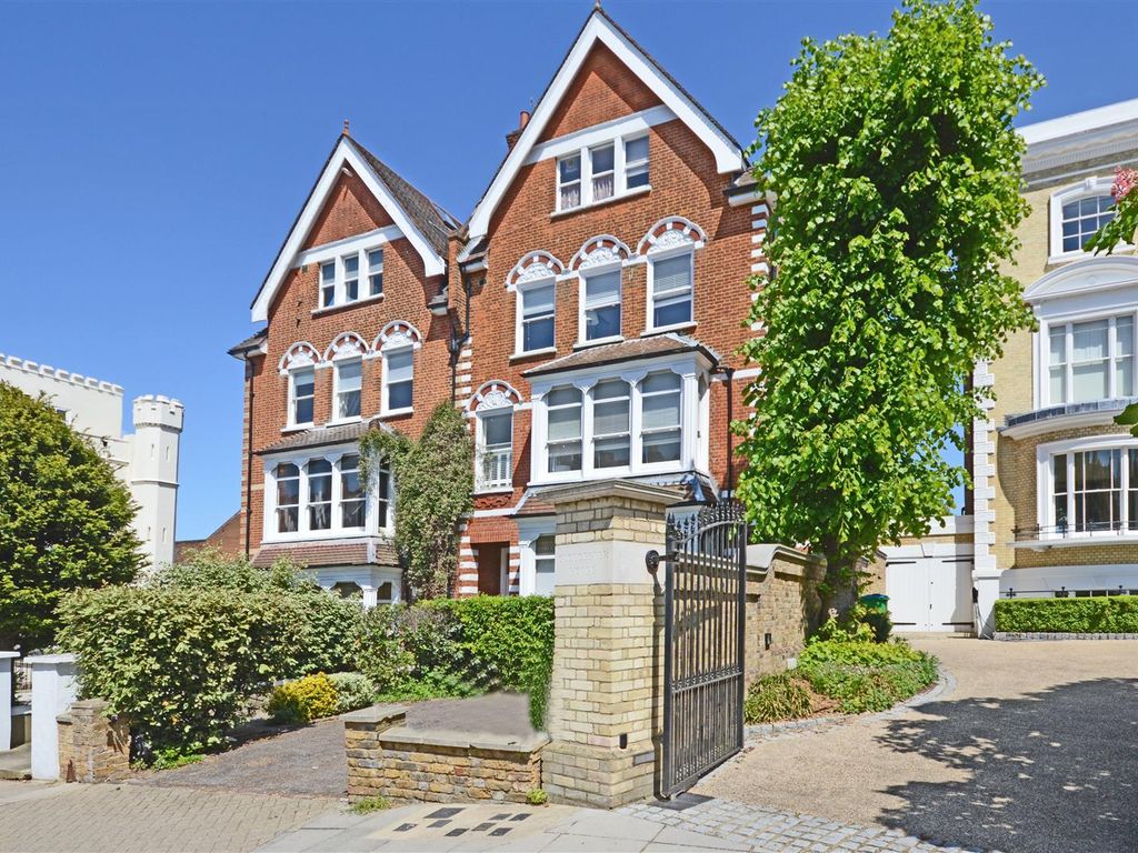 1 bed flat for sale in Richmond Hill, Richmond TW10, £480,000