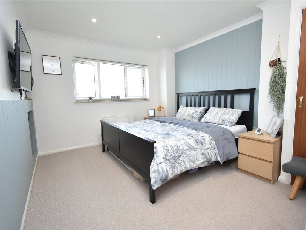 3 bed semi-detached house for sale in Westons, Beedon, Newbury, West Berkshire RG20, £395,000