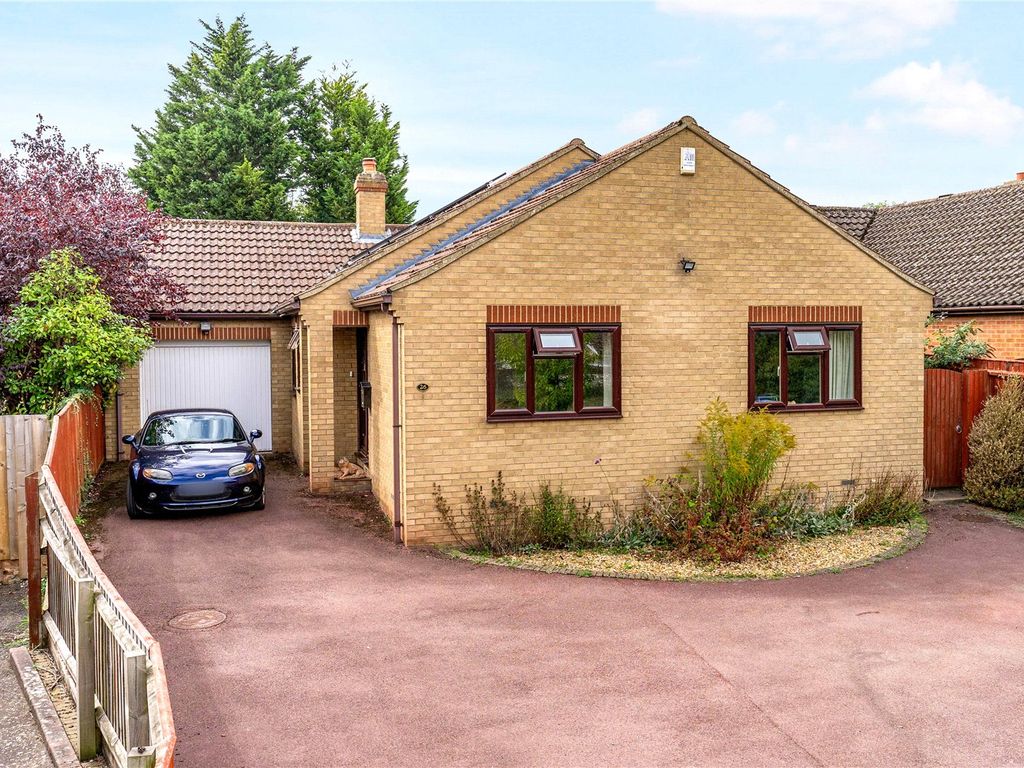 3 bed bungalow for sale in Ickleton Road, Duxford, Cambridgeshire CB22, £535,000
