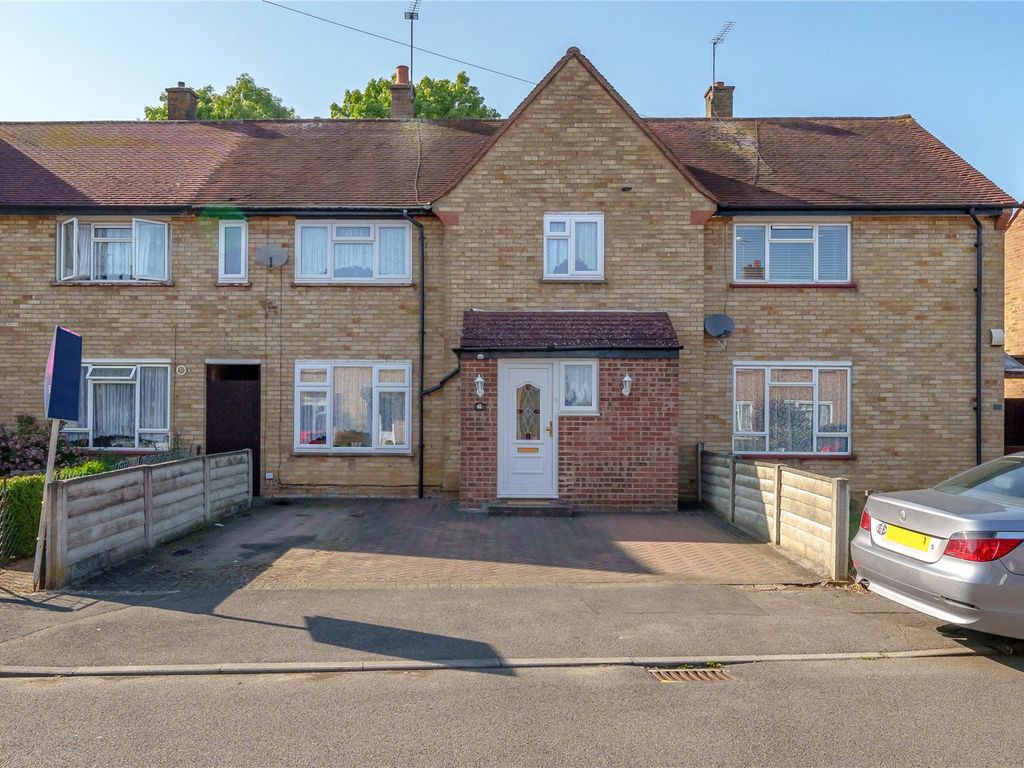 3 bed terraced house for sale in Ash Grove, Uxbridge UB9, £489,000