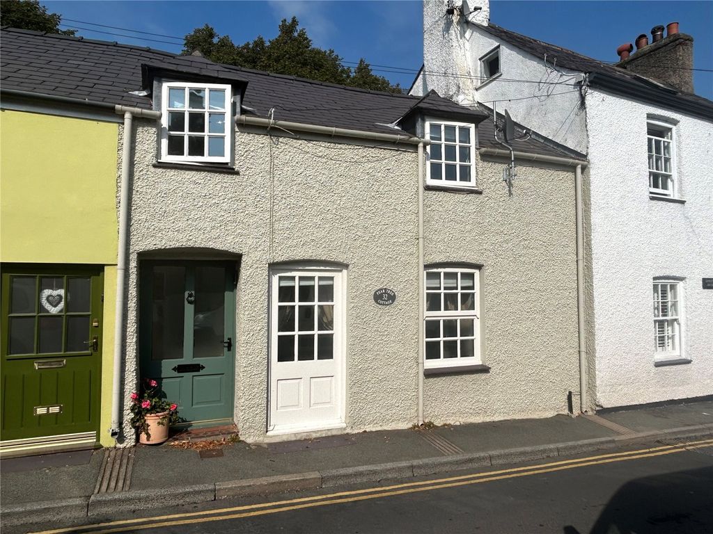2 bed terraced house for sale in Wexham Street, Beaumaris, Isle Of Anglesey LL58, £385,000