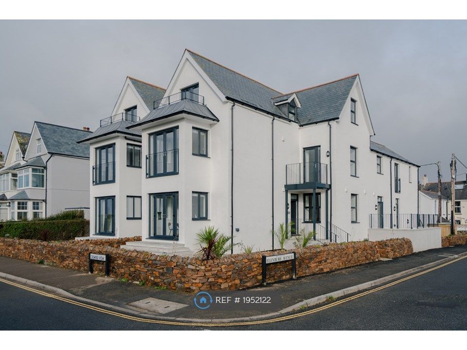 2 bed flat to rent in View, Bude EX23, £1,400 pcm