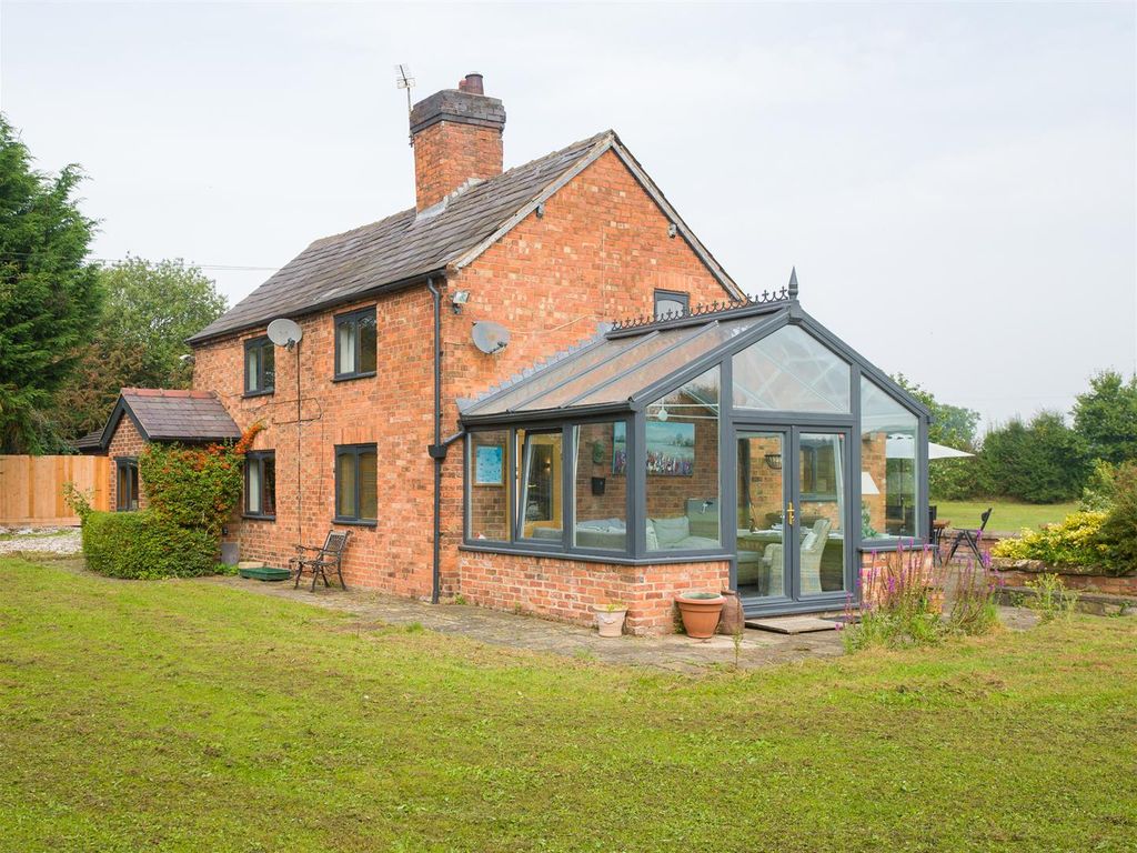 4 bed property for sale in Station Road, Calveley, Tarporley, Cheshire CW6, £825,000