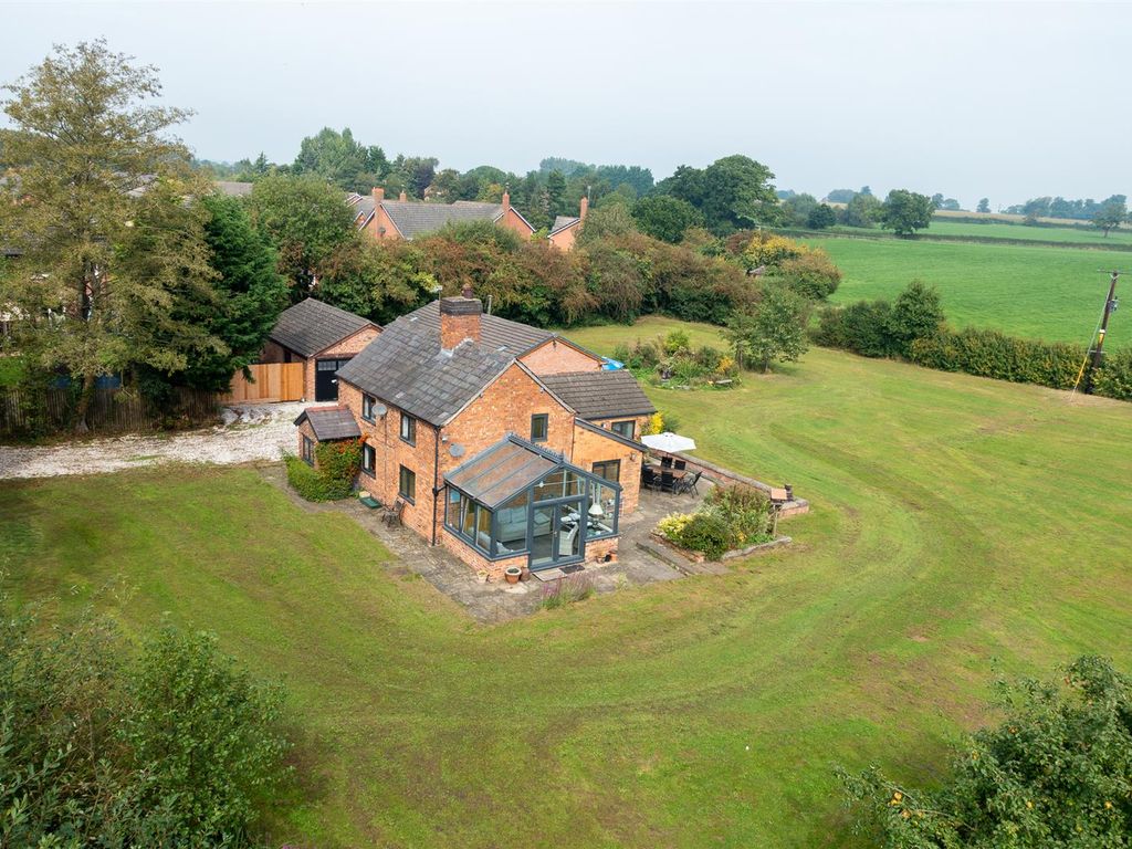 4 bed property for sale in Station Road, Calveley, Tarporley, Cheshire CW6, £825,000