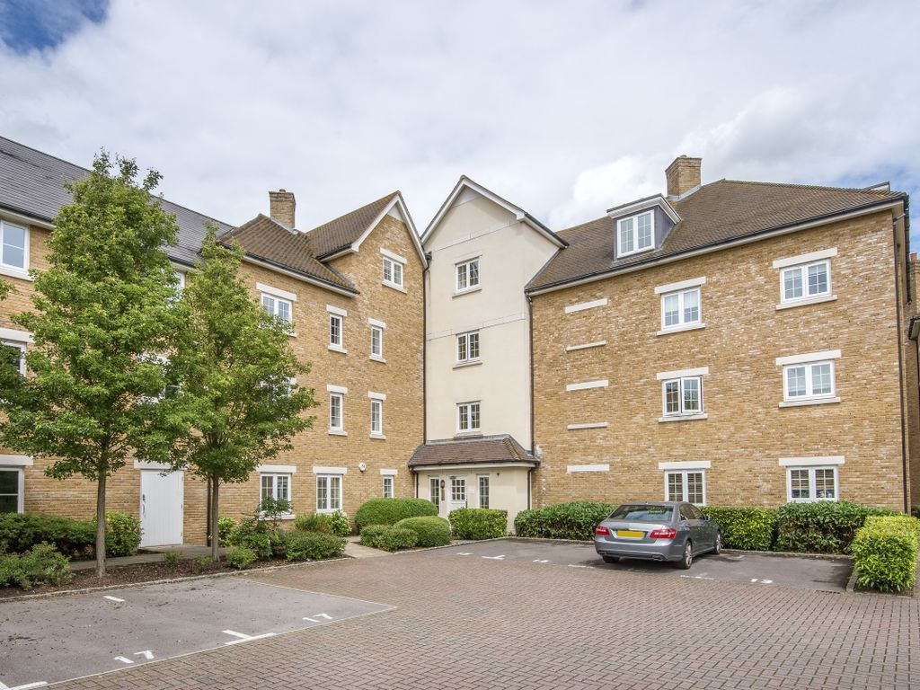 2 bed flat for sale in Clear Water Place, Oxford OX2, £475,000