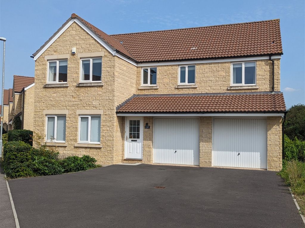 5 bed detached house for sale in Bluebell Road, Frome BA11, £550,000