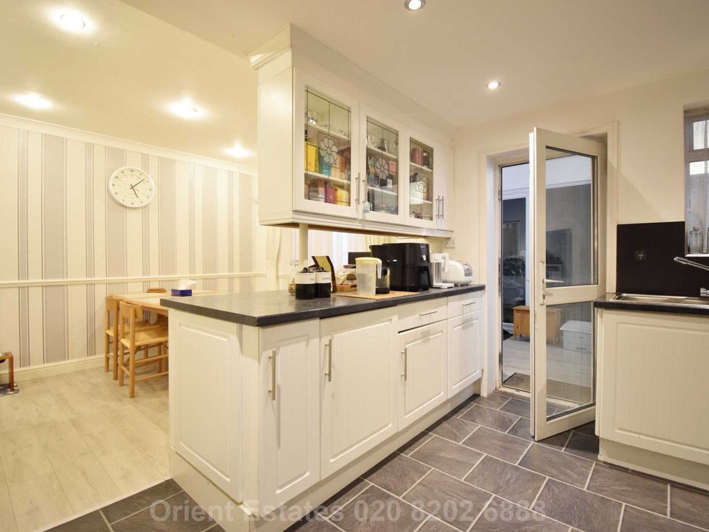 3 bed terraced house for sale in Layfield Road, Hendon NW4, £599,999
