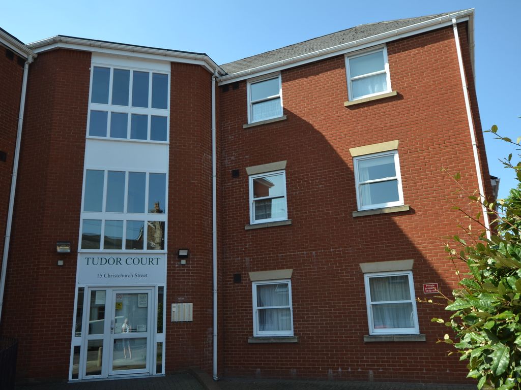 2 bed flat to rent in Christchurch Street, Ipswich IP4, £745 pcm