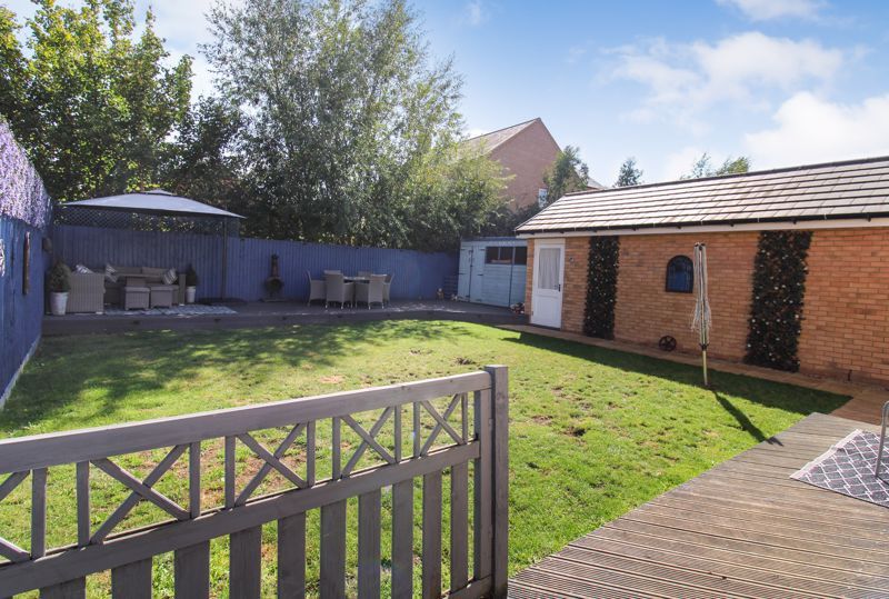 4 bed detached house for sale in Pankhurst Meadow, Blunham MK44, £460,000