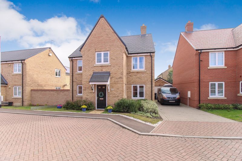 4 bed detached house for sale in Pankhurst Meadow, Blunham MK44, £460,000