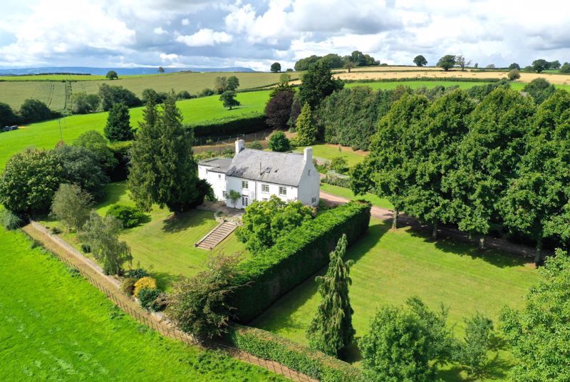 7 bed property for sale in Rockfield, Monmouth NP25, £1,250,000