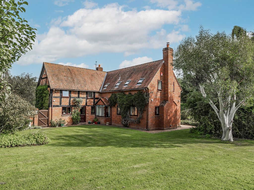 4 bed detached house for sale in Knighton-On-Teme, Tenbury Wells WR15, £750,000