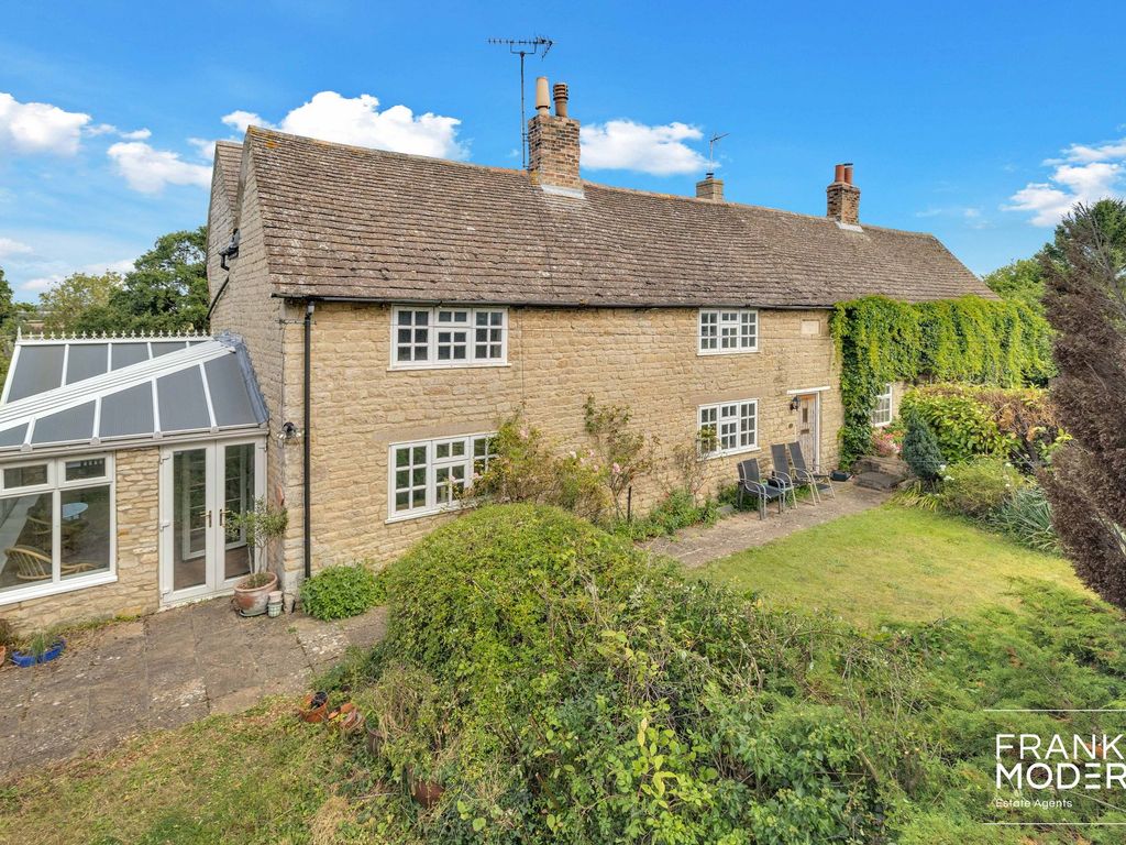 4 bed cottage for sale in Old North Road, Water Newton PE8, £350,000