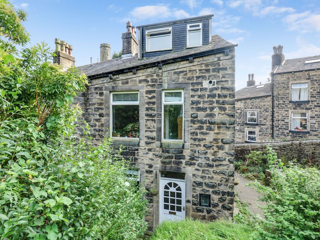 3 bed end terrace house for sale in Bank Terrace, Hebden Bridge HX7, £300,000