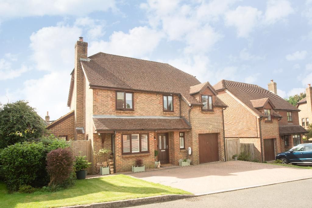 5 bed detached house for sale in Ash Tree Close, Heathfield, East Sussex TN21, £649,500