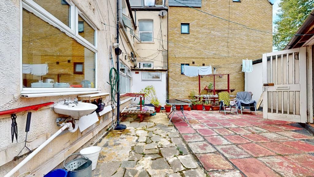 4 bed terraced house for sale in Barking Road, Barking, London E13, £700,000