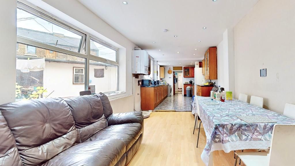 4 bed terraced house for sale in Barking Road, Barking, London E13, £700,000