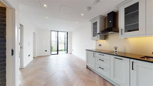 1 bed flat for sale in Flat, Merino Gardens, London E1W, £780,000
