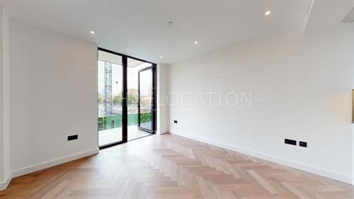 1 bed flat for sale in Flat, Merino Gardens, London E1W, £780,000