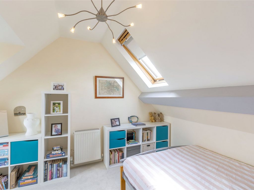 4 bed bungalow for sale in Banks Crescent, Bingham, Nottingham, Nottinghamshire NG13, £475,000
