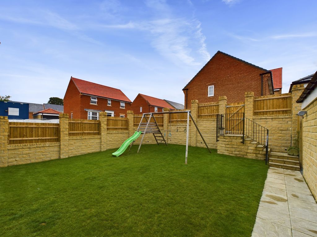 4 bed detached house for sale in Derwent Road, Pickering YO18, £440,000