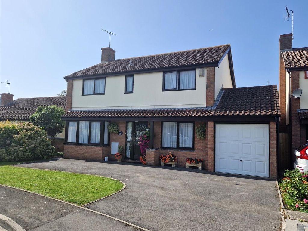 4 bed detached house for sale in Boundary Close, Weston-Super-Mare BS23, £395,000