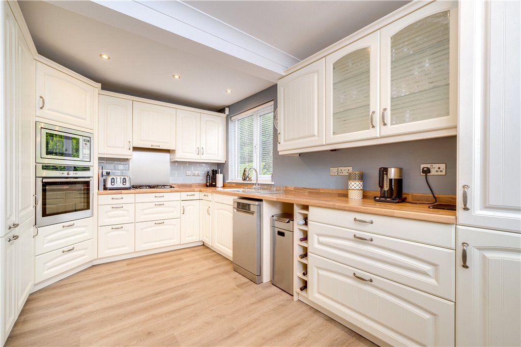 3 bed link-detached house for sale in Borrage Lane, Ripon HG4, £495,000
