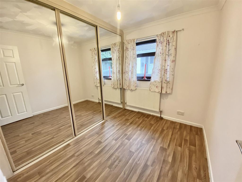 4 bed property for sale in Llandeilo Road, Upper Brynamman, Ammanford SA18, £345,000
