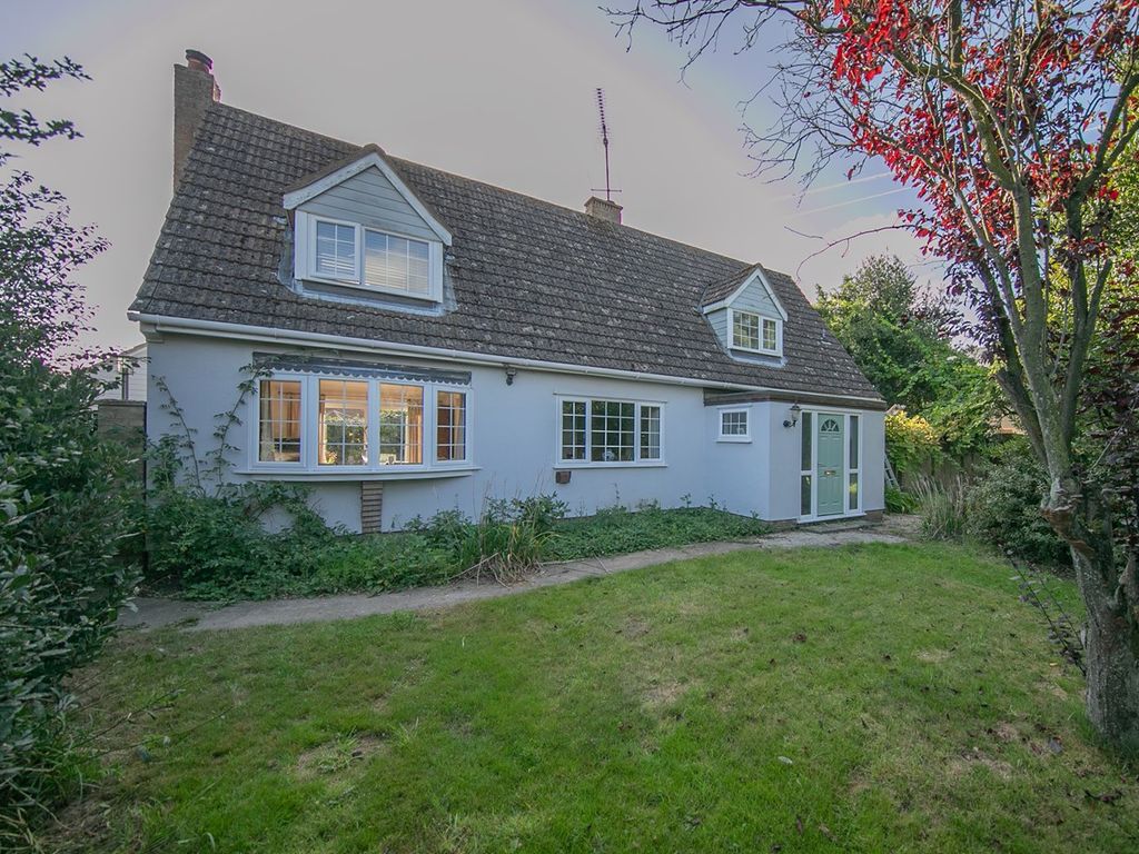 4 bed detached house for sale in Frating Road, Great Bromley, Colchester CO7, £700,000