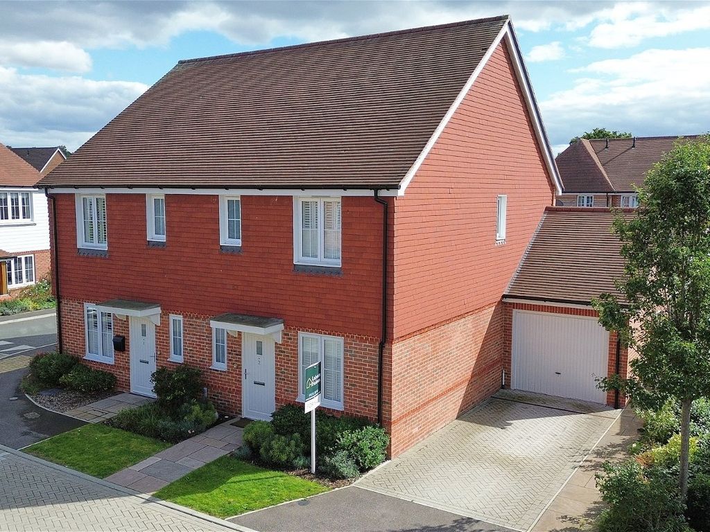 3 bed semi-detached house for sale in The Willows, Fleet GU51, £500,000