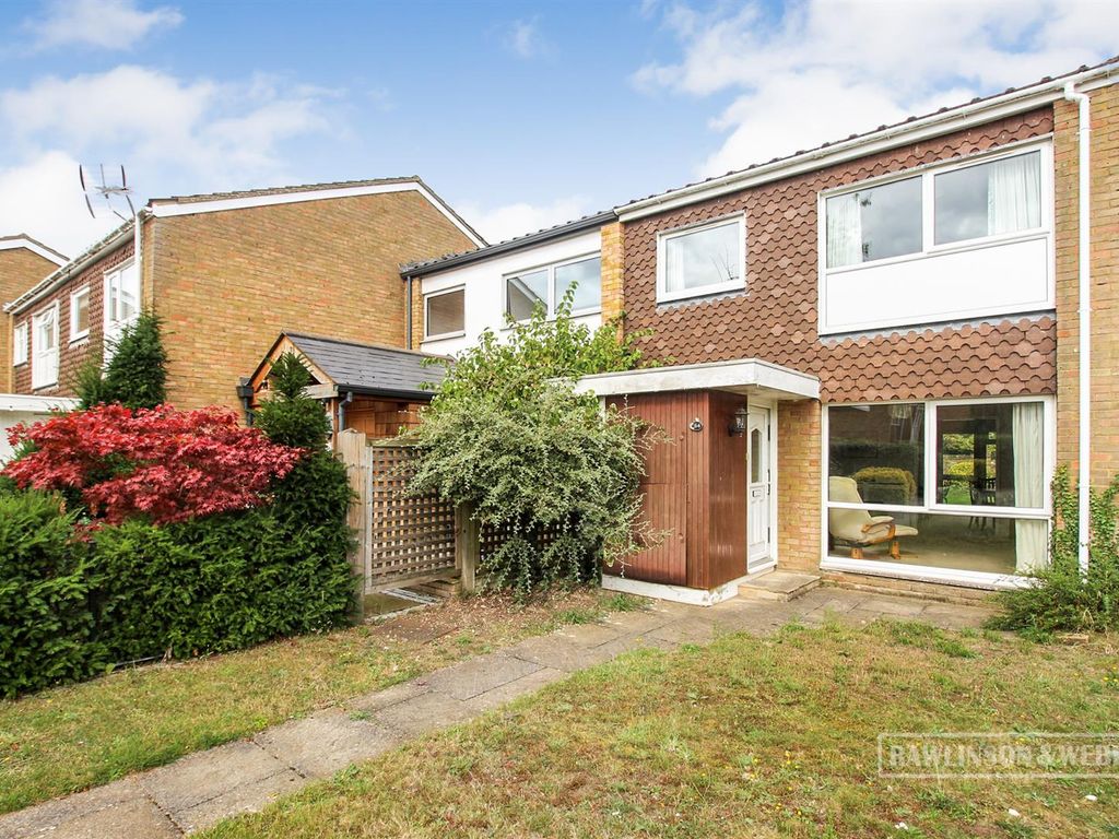 3 bed terraced house for sale in Buckingham Gardens, West Molesey KT8, £649,950