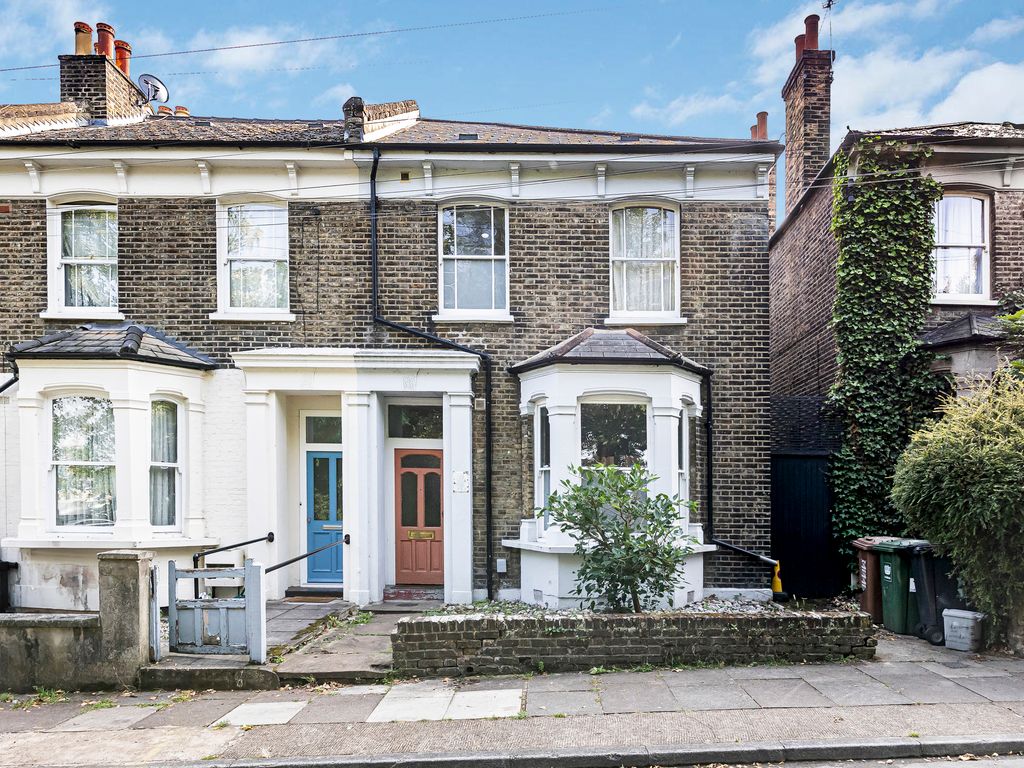 3 bed end terrace house for sale in Cliff Terrace, London SE8, £1,100,000