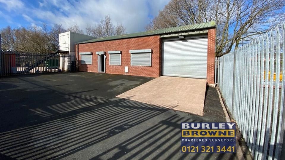 Light industrial to let in Rear Of Unit 7J, Tame Valley Industrial Estate, Claymore, Wilnecote, Tamworth, Staffordshire B77, £16,000 pa