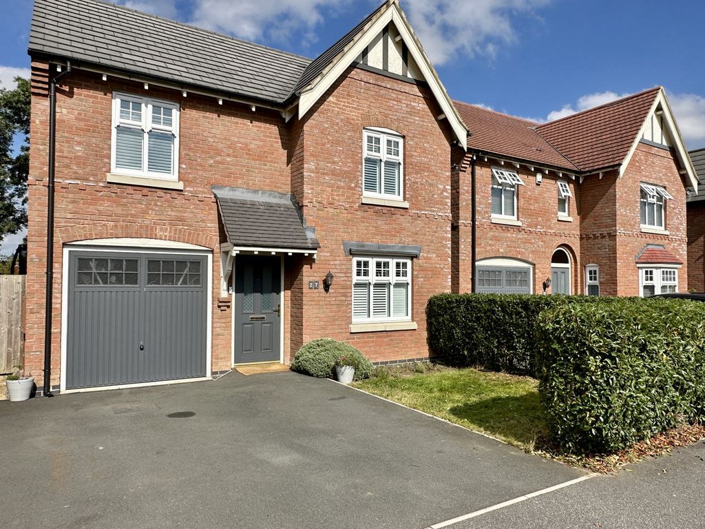 3 bed detached house for sale in Gloster Road, Lutterworth LE17, £360,000