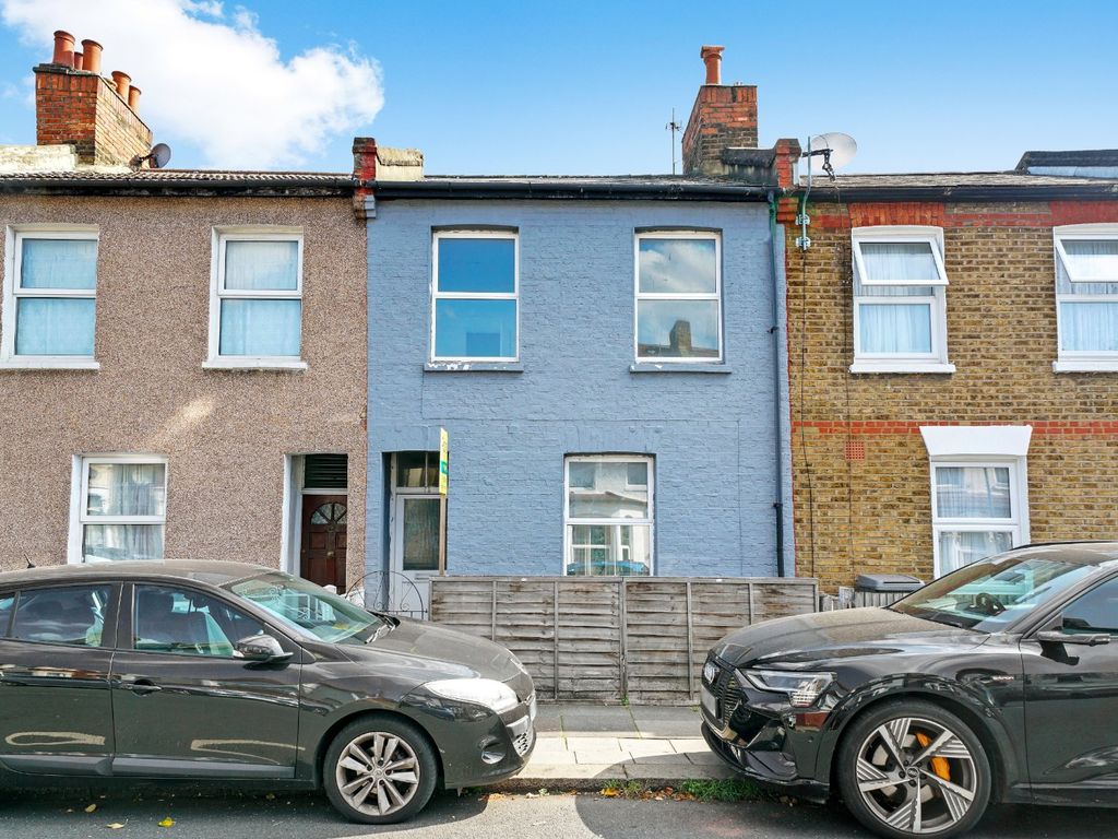 2 bed terraced house for sale in Bridge Road, London NW10, £399,950