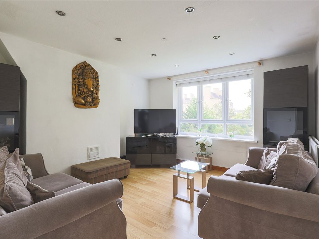 3 bed flat for sale in Dalmeny Avenue, Tufnell Park, London N7, £500,000