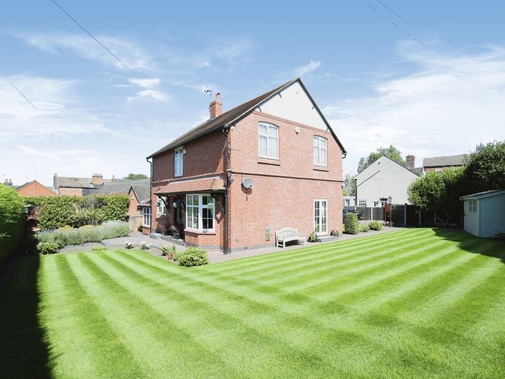 4 bed detached house for sale in South Street, Atherstone CV9, £750,000