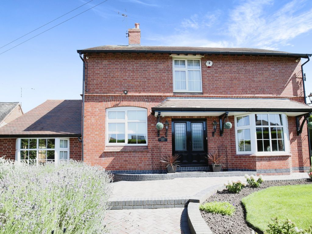 4 bed detached house for sale in South Street, Atherstone CV9, £750,000