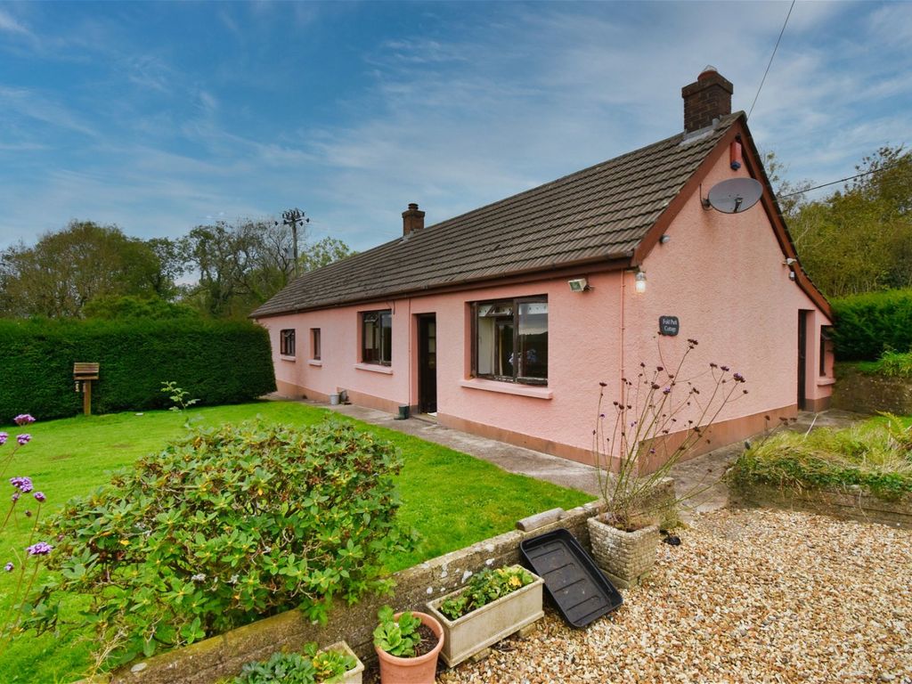 3 bed cottage for sale in Thomas Chapel, Begelly, Kilgetty SA68, £475,000