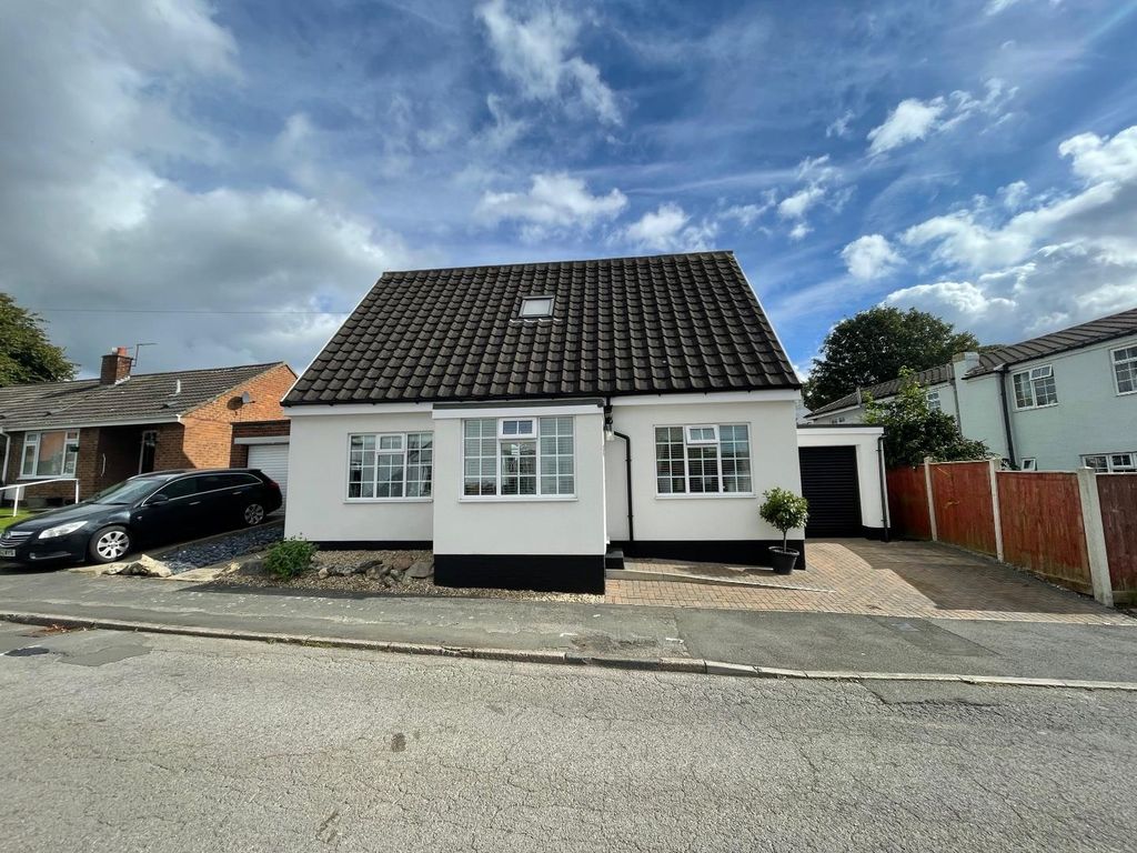3 bed bungalow for sale in Manor Close, Elwick, Hartlepool TS27, £315,000